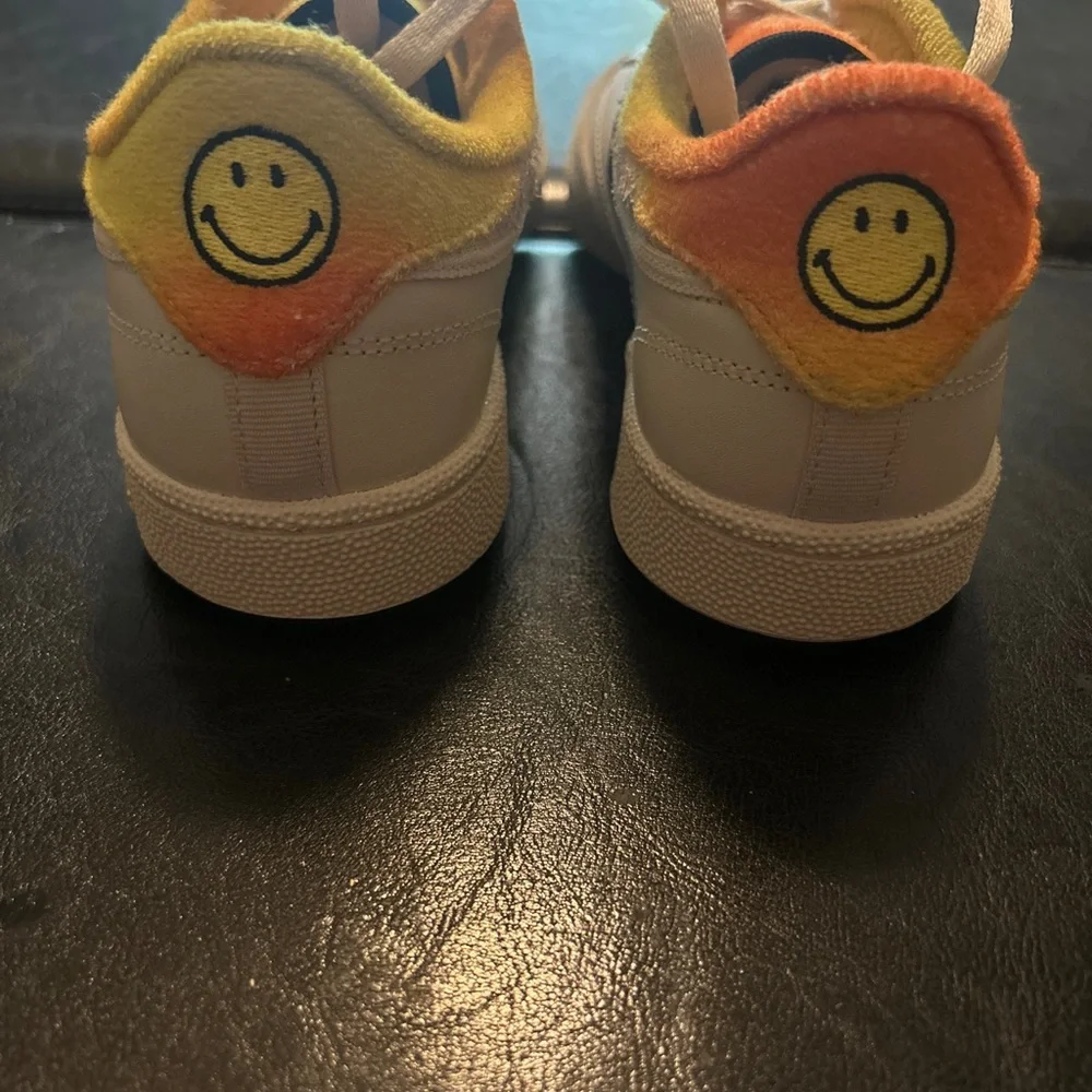 Reebok Smiley Club C 85’s - Picture 7 of 9